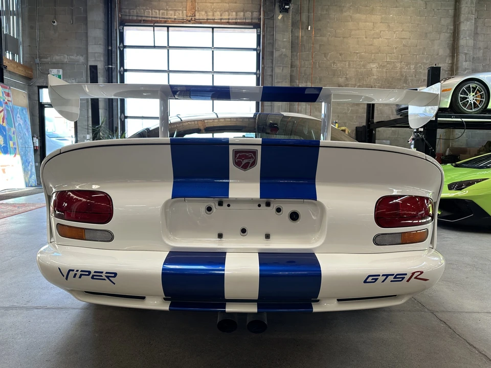 1998 Dodge Viper GTS 2nd Gen - Image 14 of 31