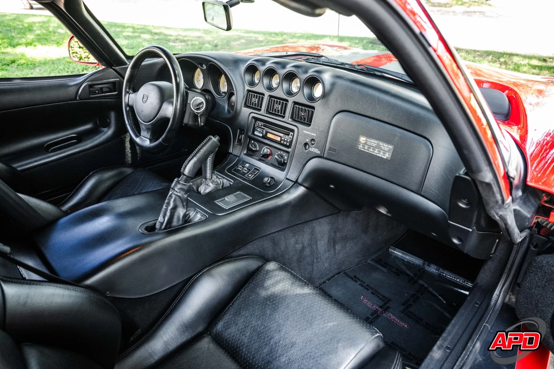 1998 Dodge Viper GTS 2nd Gen - Image 20 of 31