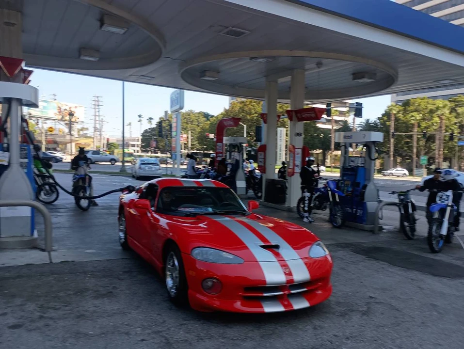 1998 Dodge Viper GTS 2nd Gen - Image 7 of 9