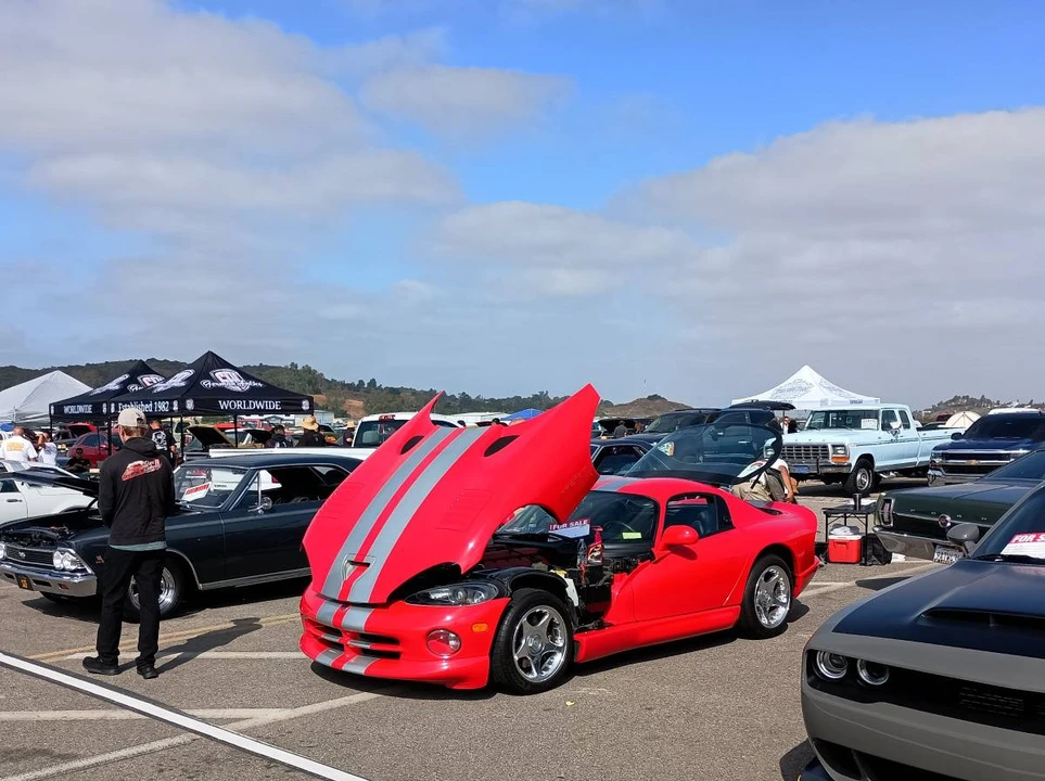 1998 Dodge Viper GTS 2nd Gen - Image 4 of 9