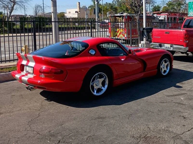 1998 Dodge Viper GTS 2nd Gen - Image 5 of 9