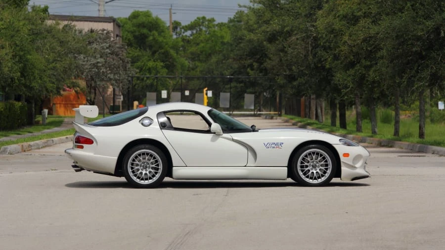 1998 Dodge Viper GTS 2nd Gen - Image 8 of 12