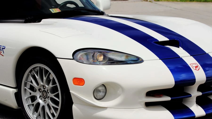 1998 Dodge Viper GTS 2nd Gen - Image 11 of 12