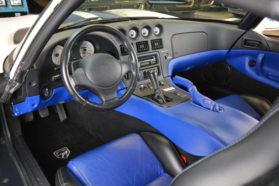 1998 Dodge Viper GTS 2nd Gen - Image 2 of 8