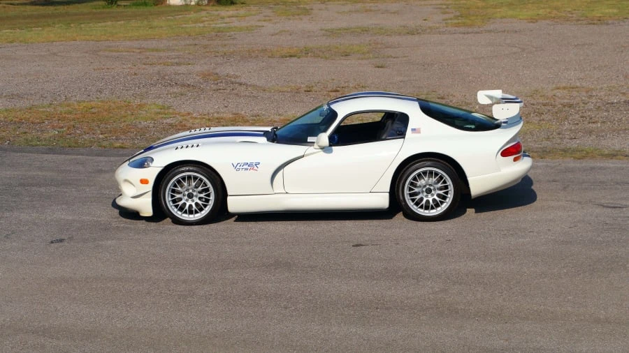 1998 Dodge Viper GTS 2nd Gen - Image 2 of 12