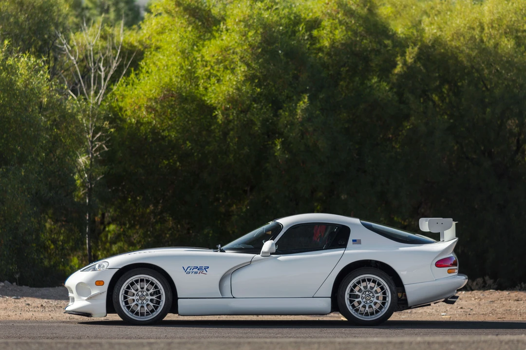 1998 Dodge Viper GTS 2nd Gen - Image 2 of 31