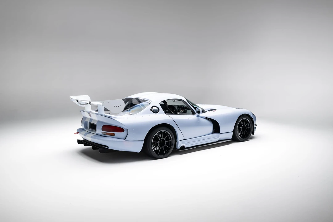 1998 Dodge Viper GTS 2nd Gen - Image 18 of 31