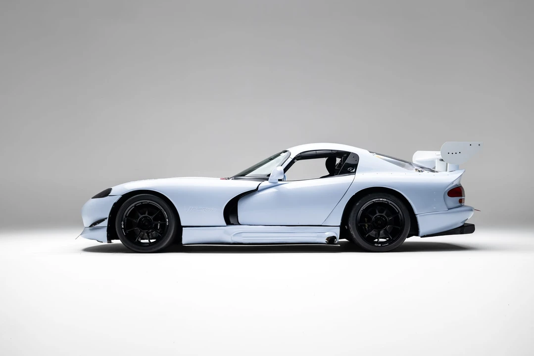 1998 Dodge Viper GTS 2nd Gen - Image 29 of 31