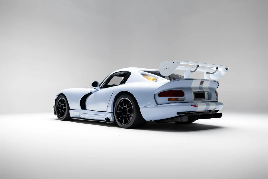 1998 Dodge Viper GTS 2nd Gen - Image 25 of 31