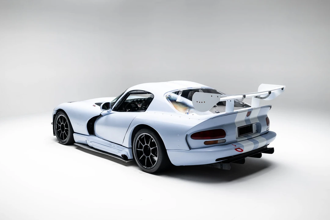 1998 Dodge Viper GTS 2nd Gen - Image 27 of 31