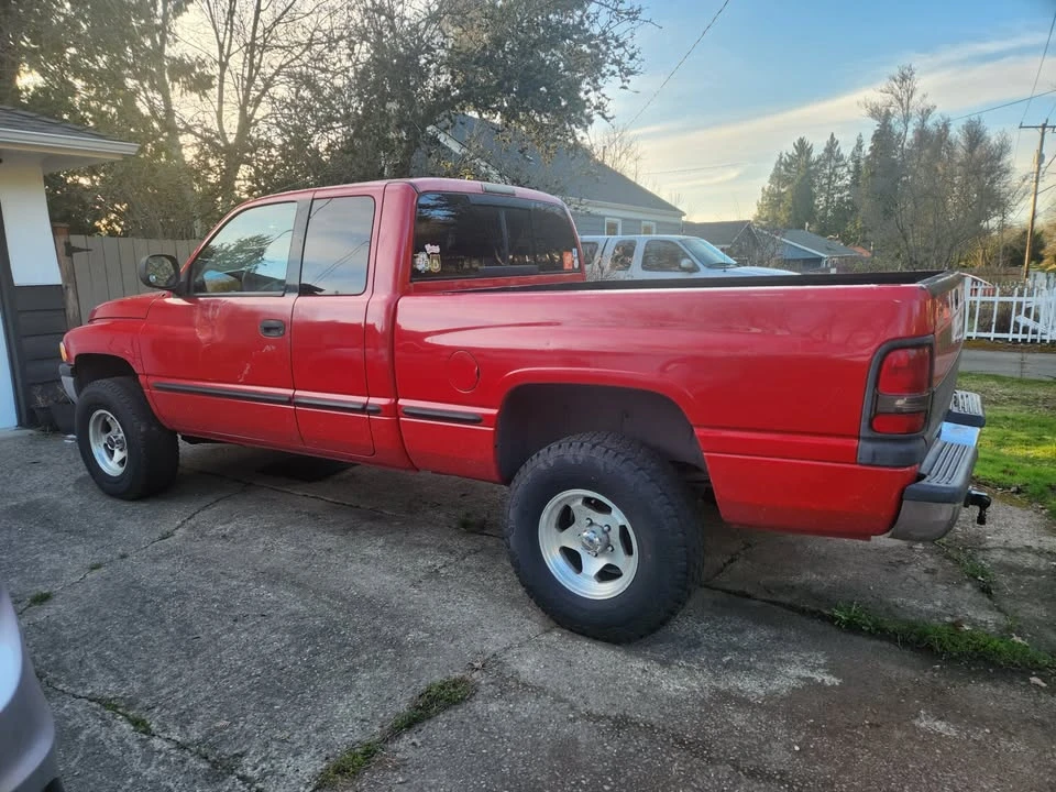 1998 Dodge Ram 2nd Gen - Image 2 of 6