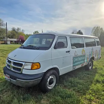 1998 Dodge Ram Wagon 15 Passenger Van