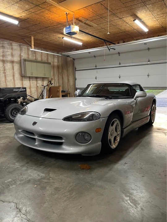 1998 Dodge Viper 2nd Gen - Image 2 of 13