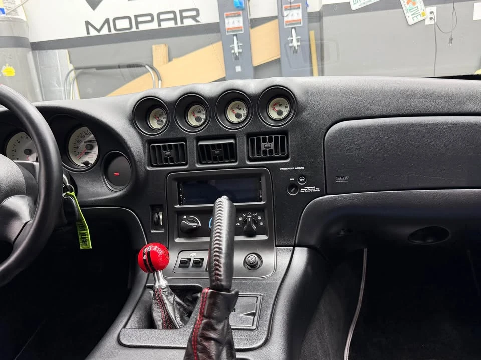 1998 Dodge Viper GTS 2nd Gen - Image 10 of 15
