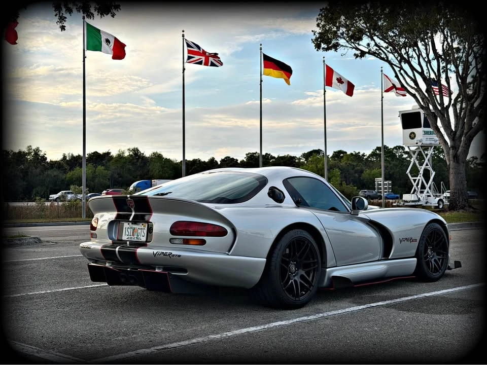 1998 Dodge Viper GTS 2nd Gen - Image 5 of 15