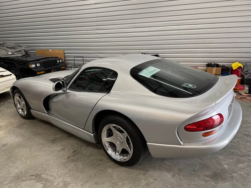 1998 Dodge Viper GTS 2nd Gen - Image 2 of 7