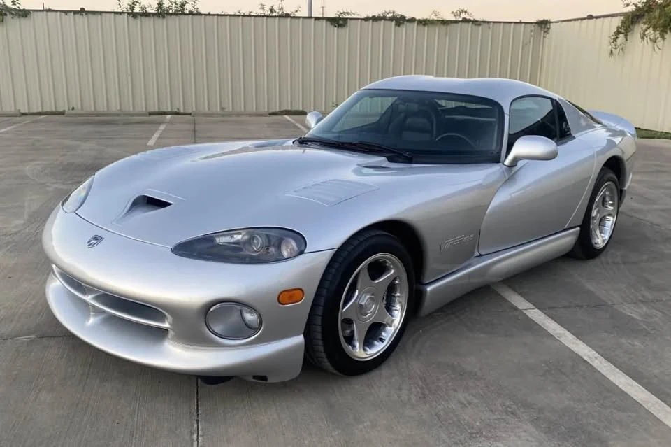 1998 Dodge Viper GTS 2nd Gen - Image 6 of 7