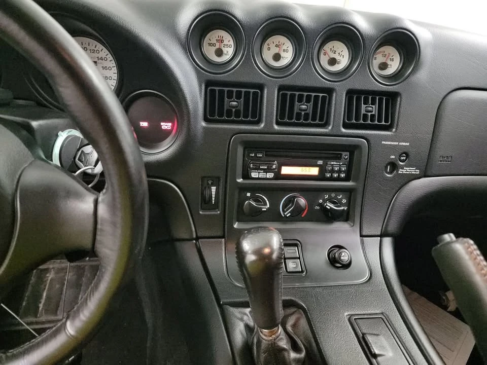 1998 Dodge Viper GTS 2nd Gen - Image 4 of 6