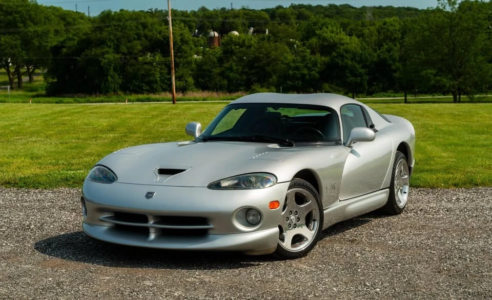 1998 Dodge Viper GTS 2nd Gen - Image 2 of 6