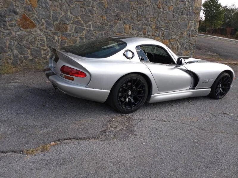 1998 Dodge Viper GTS 2nd Gen - Image 2 of 6