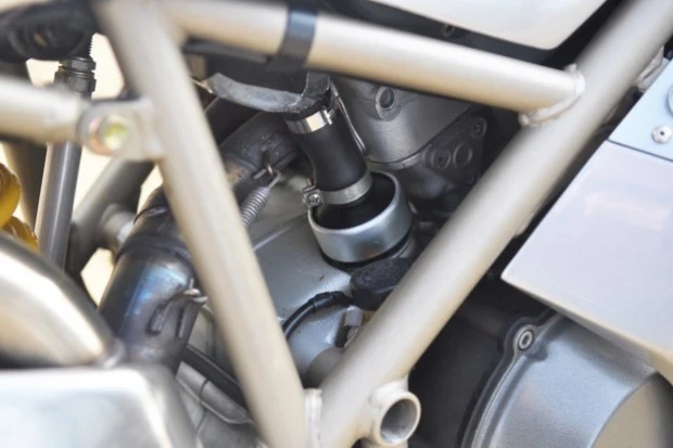 1998 Ducati 748 - Image 6 of 8
