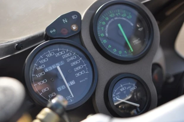 1998 Ducati 748 - Image 4 of 8