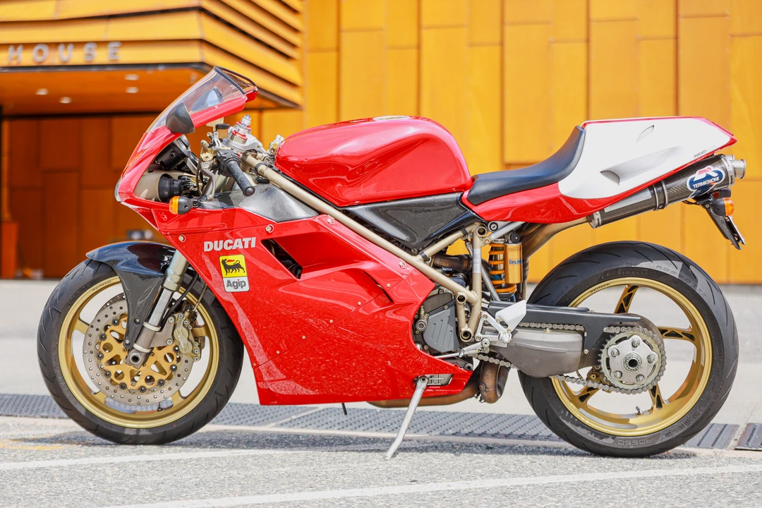 1998 Ducati 916 - Image 17 of 31
