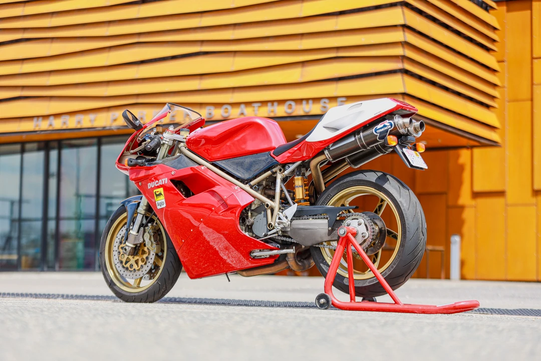 1998 Ducati 916 - Image 24 of 31