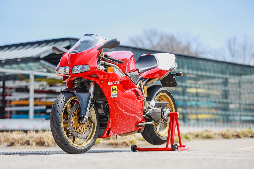 1998 Ducati 916 - Image 2 of 31
