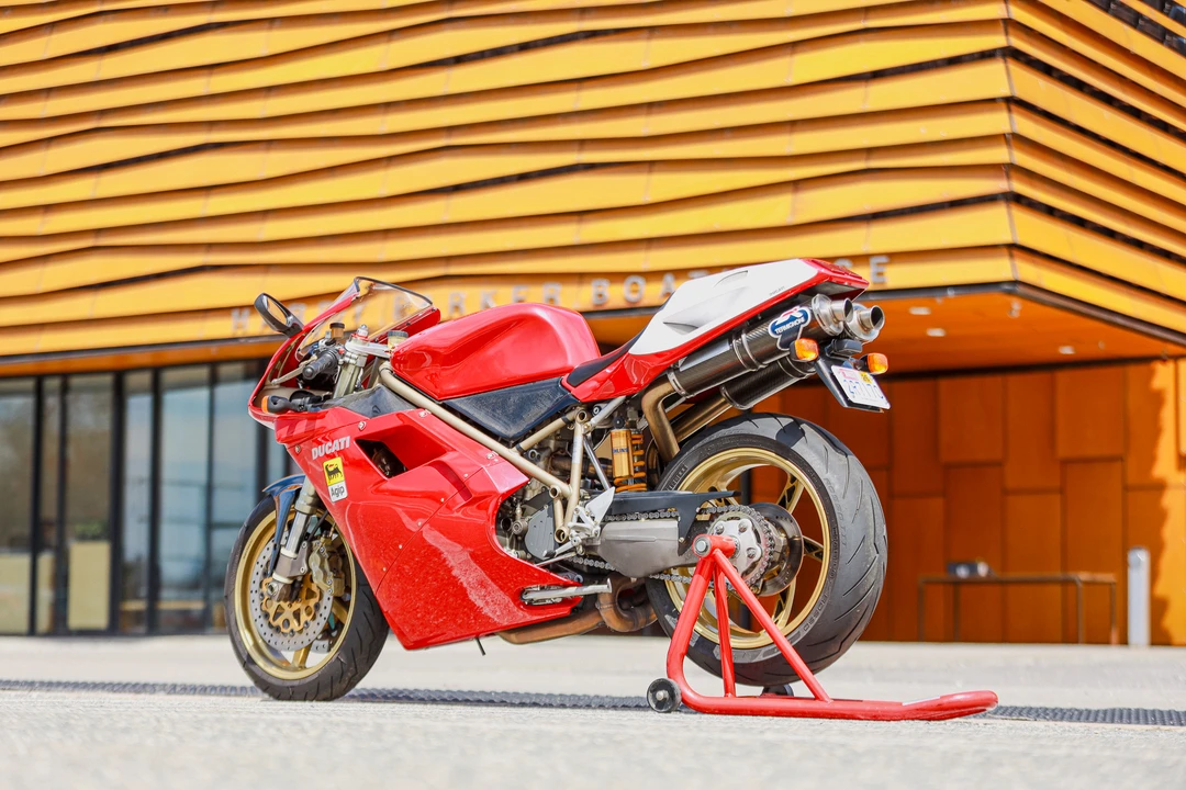 1998 Ducati 916 - Image 25 of 31