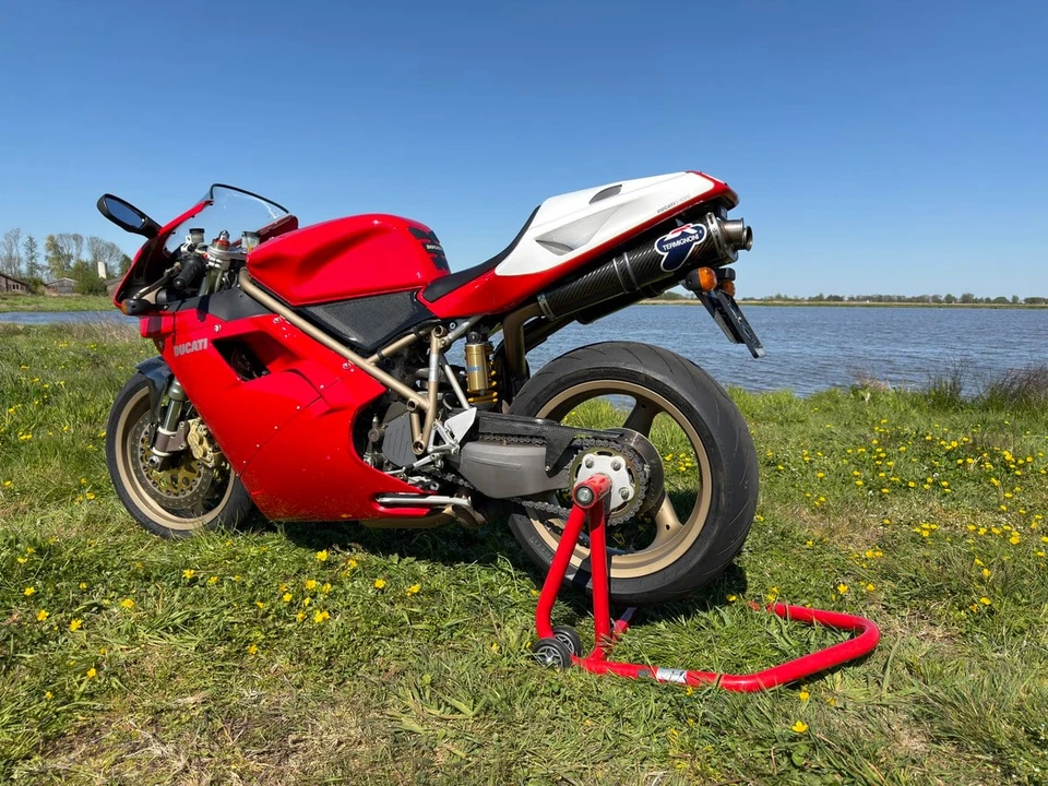 1998 Ducati 916 - Image 11 of 30