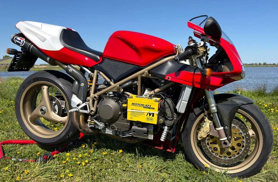 1998 Ducati 916 - Image 9 of 30