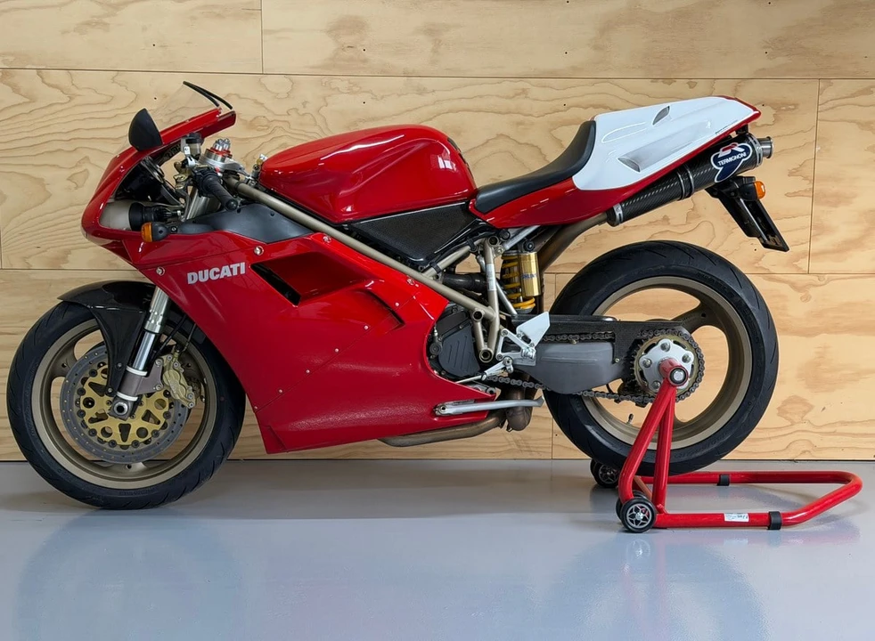1998 Ducati 916 - Image 3 of 30
