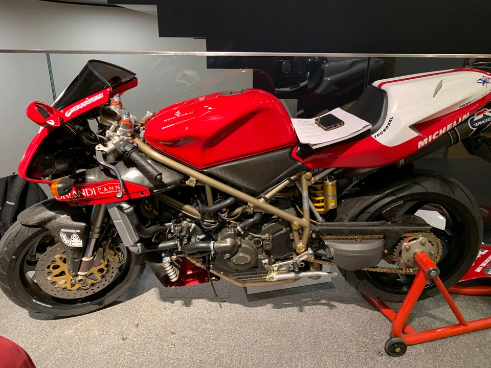 1998 Ducati 916 - Image 6 of 31