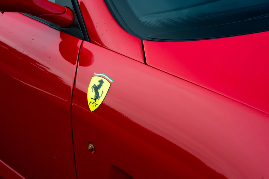 1998 Ferrari 550 Maranello - Image 15 of 31