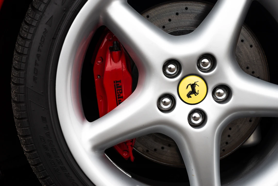 1998 Ferrari 550 Maranello - Image 19 of 31