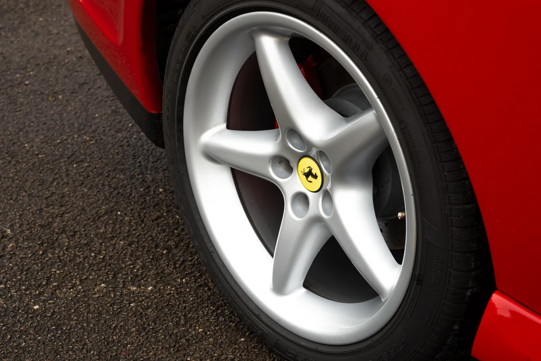 1998 Ferrari 550 Maranello - Image 24 of 31