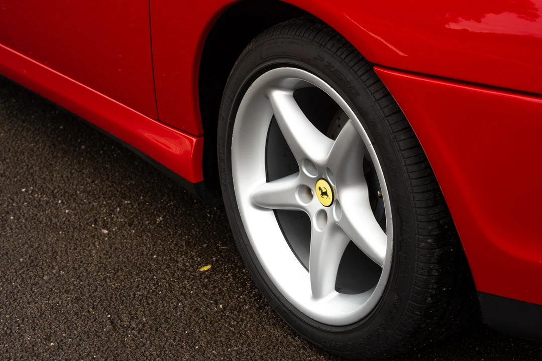 1998 Ferrari 550 Maranello - Image 27 of 31
