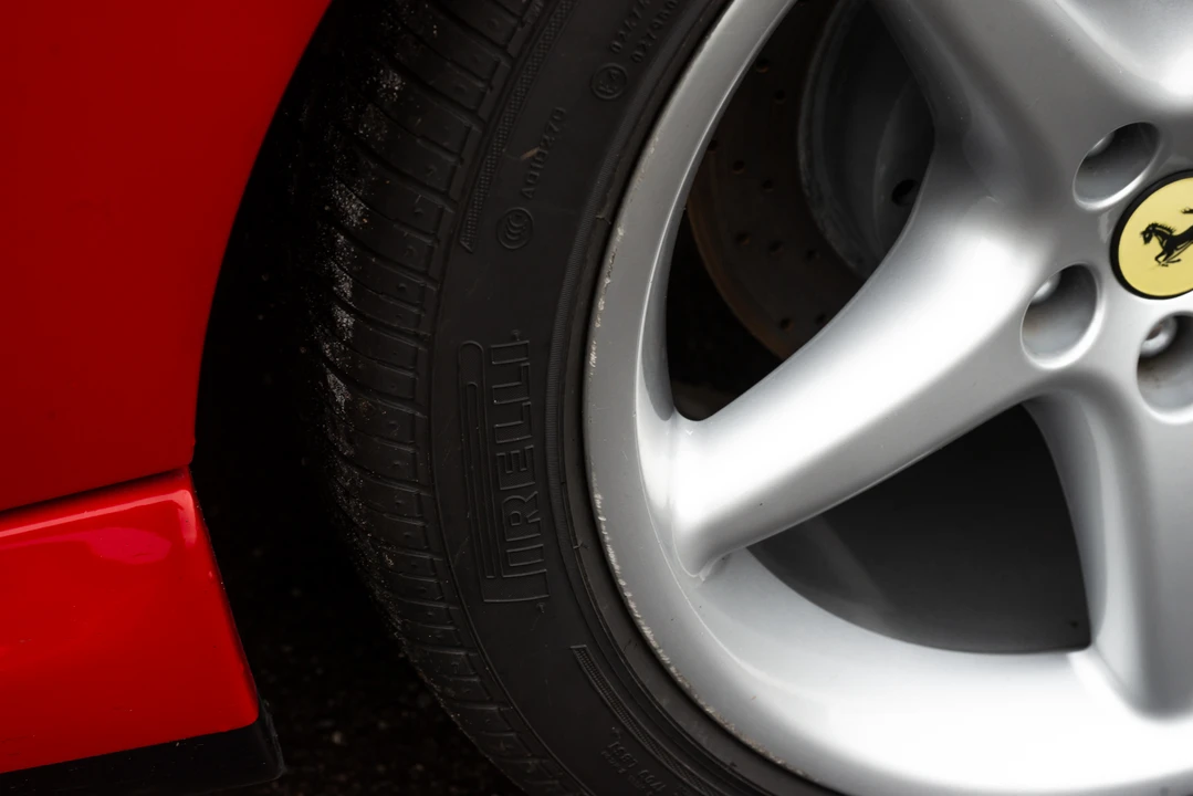 1998 Ferrari 550 Maranello - Image 29 of 31