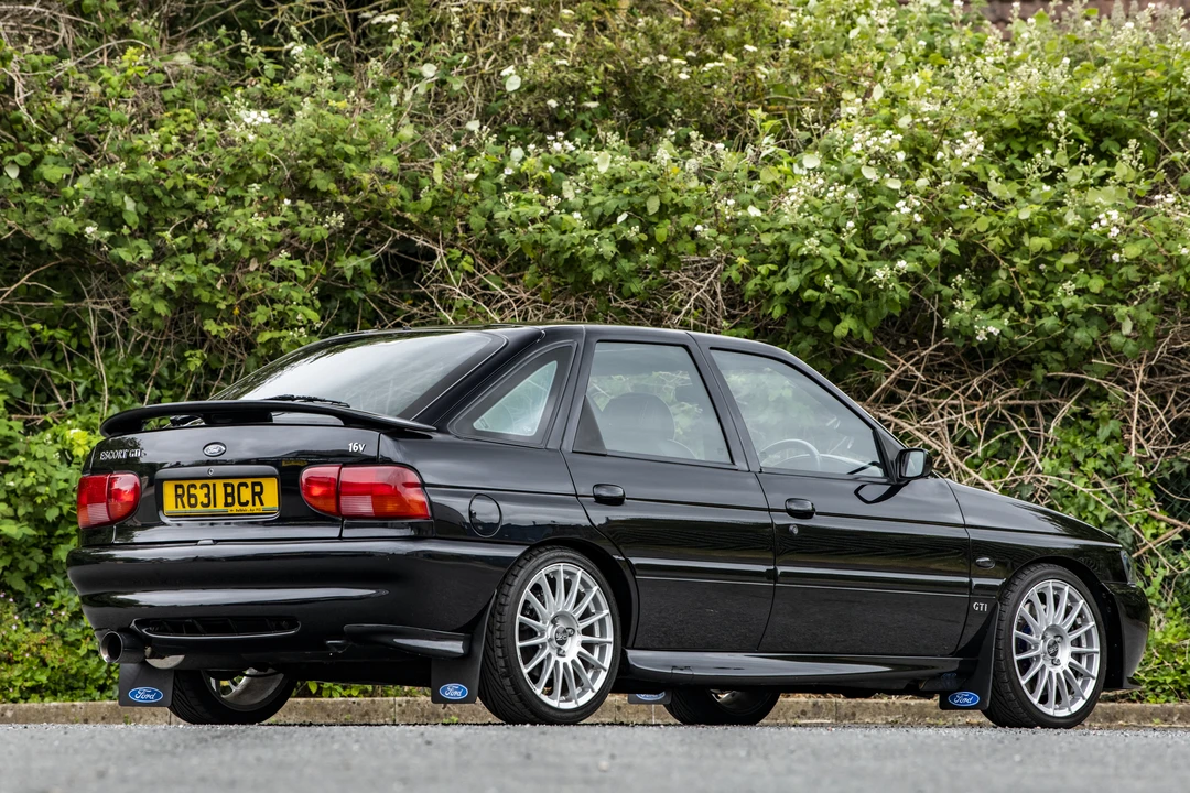 1998 Ford Escort - Image 16 of 31