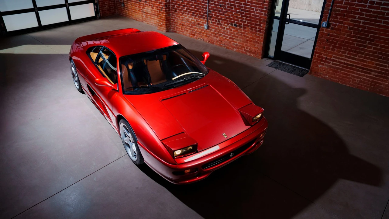 1998 Ferrari F355 Berlinetta - Image 2 of 31