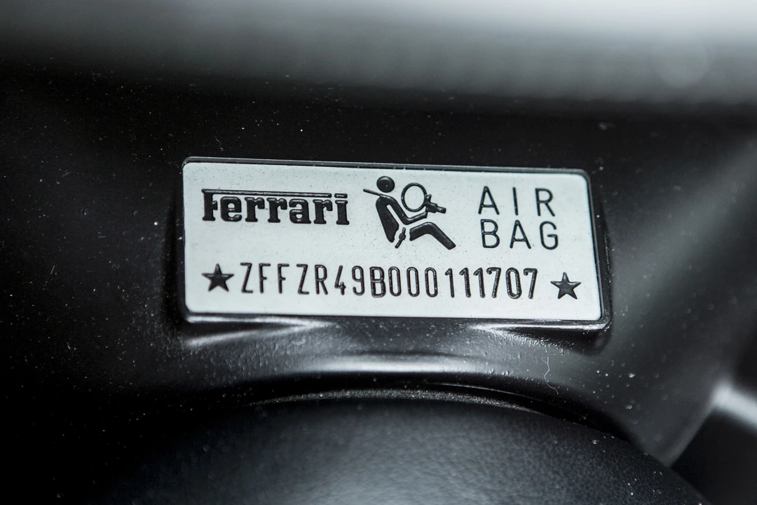 1998 Ferrari 550 Maranello - Image 24 of 31