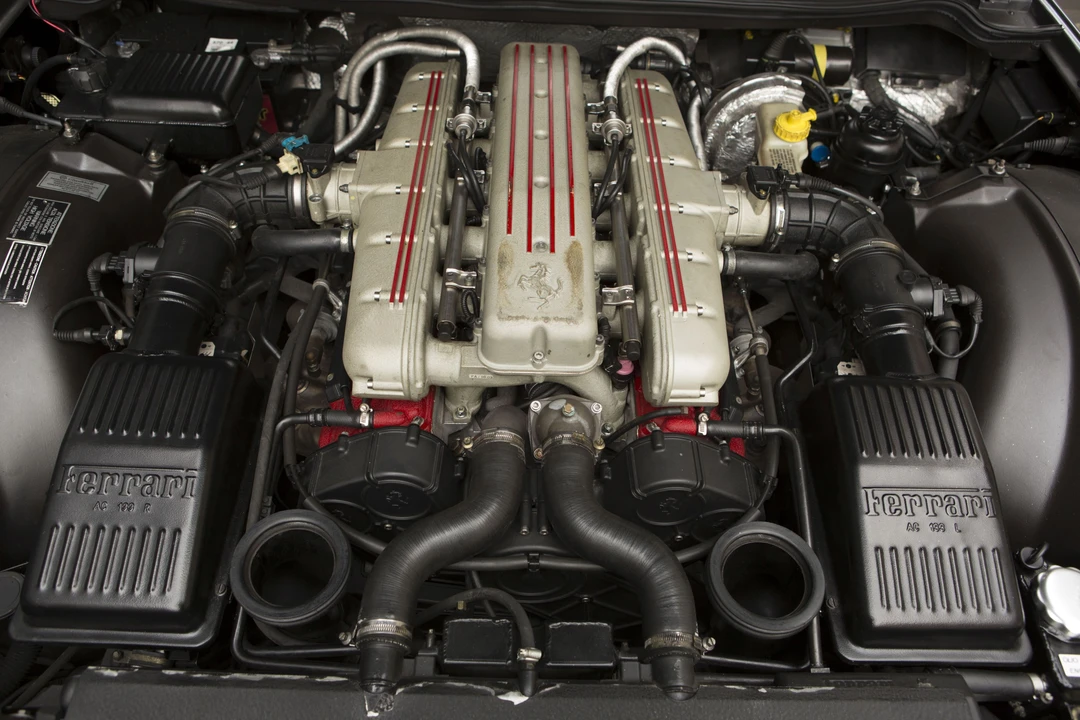 1998 Ferrari 550 Maranello - Image 18 of 31