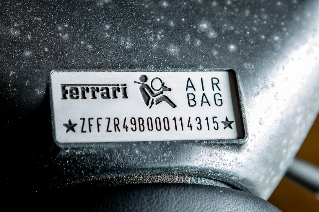 1998 Ferrari 550 Maranello - Image 11 of 12