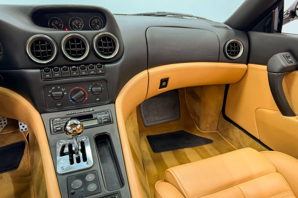 1998 Ferrari 550 Maranello - Image 15 of 31