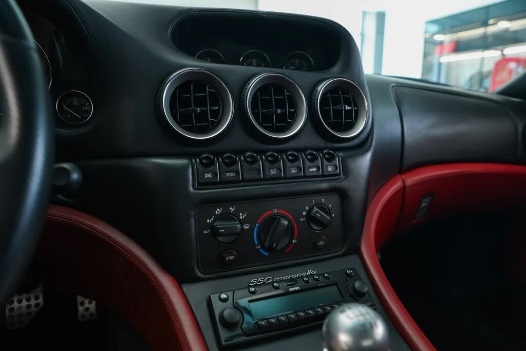 1998 Ferrari 550 Maranello - Image 12 of 31
