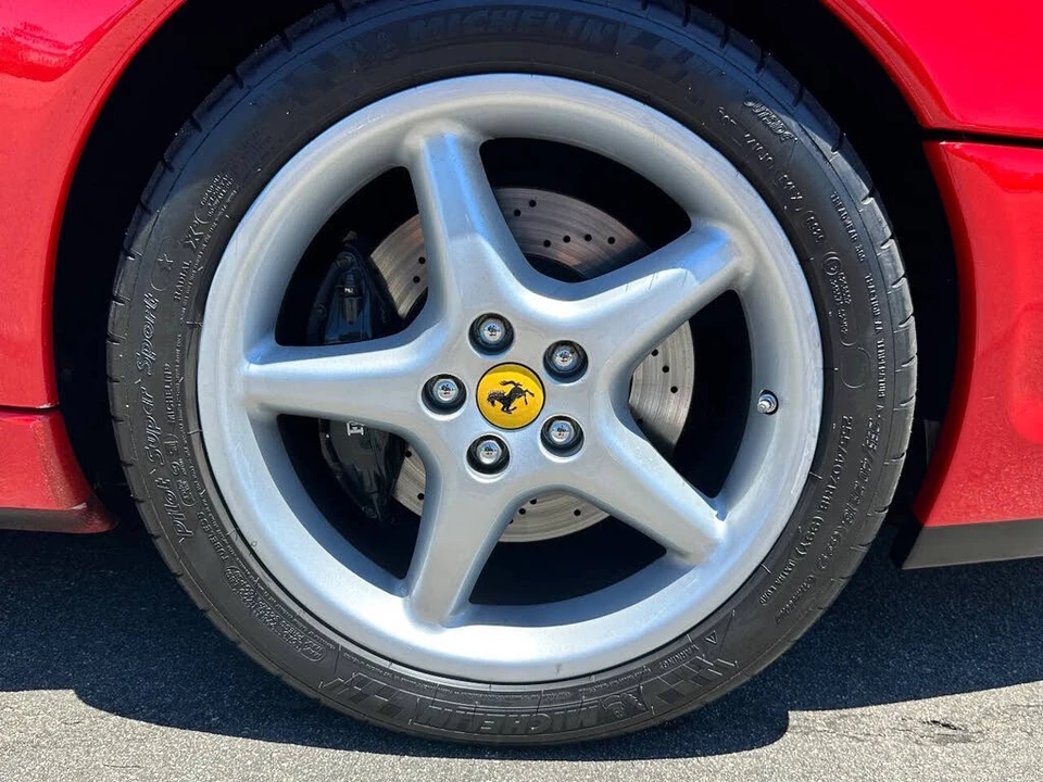 1998 Ferrari 550 Maranello - Image 16 of 31