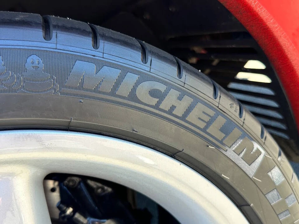 1998 Ferrari 550 Maranello - Image 11 of 31