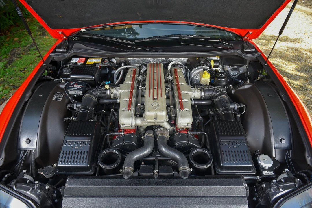 1998 Ferrari 550 Maranello - Image 16 of 31
