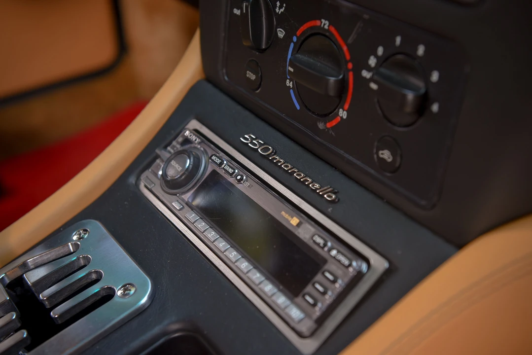 1998 Ferrari 550 Maranello - Image 30 of 31